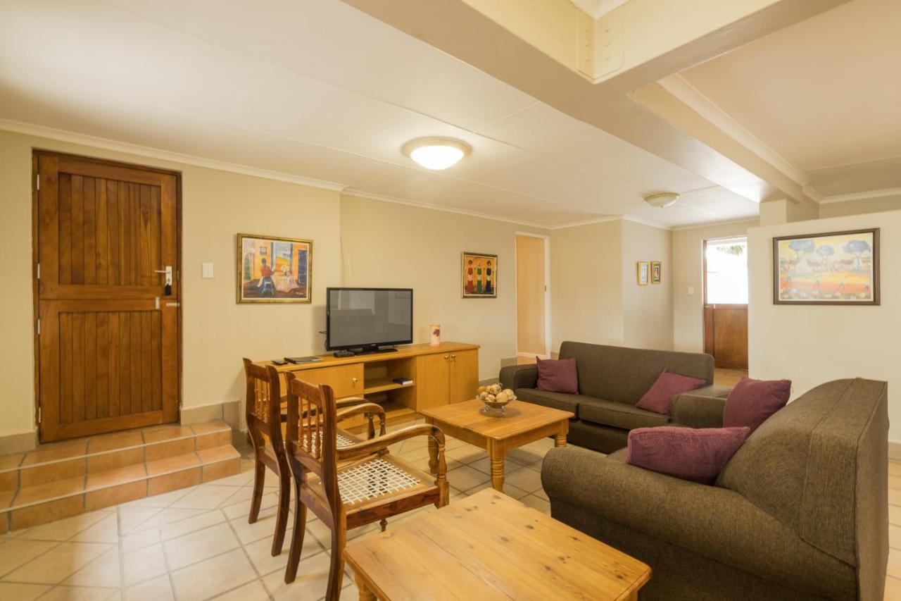 Villa Kouwdouw Guest Farm George Esterno foto