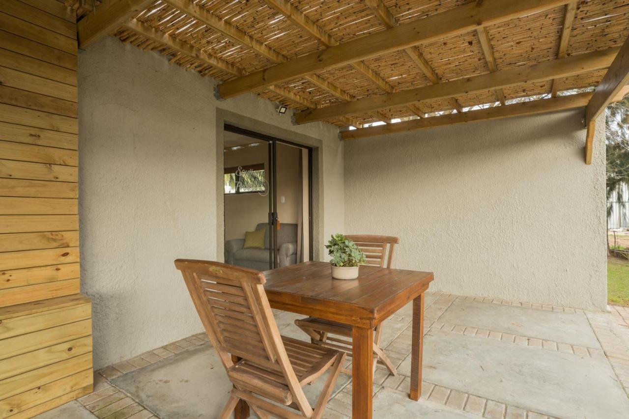 Villa Kouwdouw Guest Farm George Esterno foto